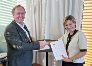 Per and Christina signing partner agreement